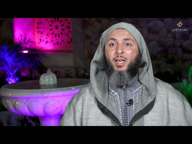 "ما رأيتُ أحدًا يُعظّم أحدا كتعظيم أَصْحاب محمّد محمّدا"